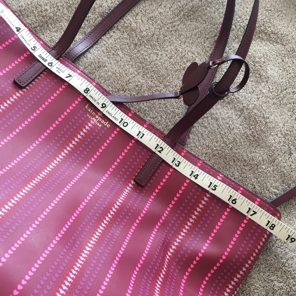 Kate Spade Kelsey Heart Print Tote NWT - Picture 11 of 16